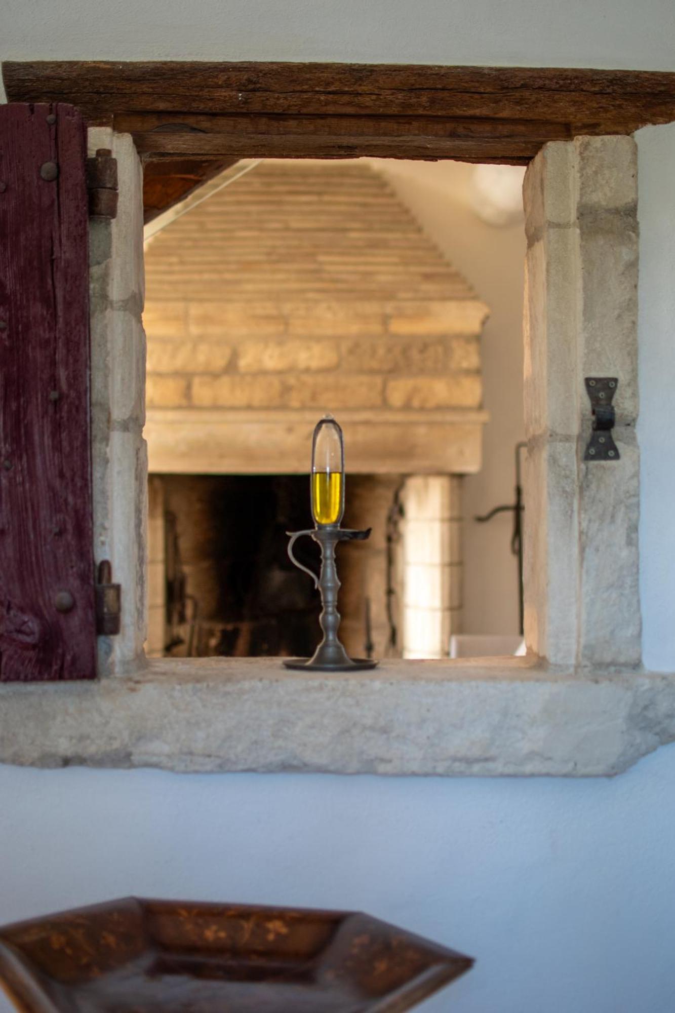 Mas Des Eaux Claires Arles Camargue Villa Saint-Gilles  Exterior photo