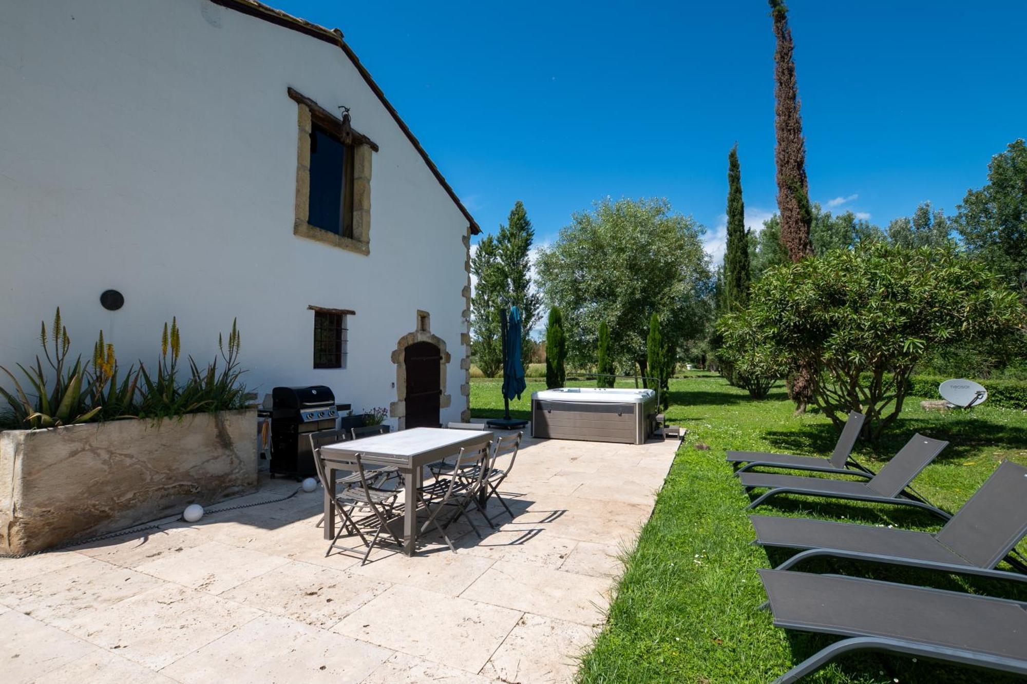 Mas Des Eaux Claires Arles Camargue Villa Saint-Gilles  Exterior photo